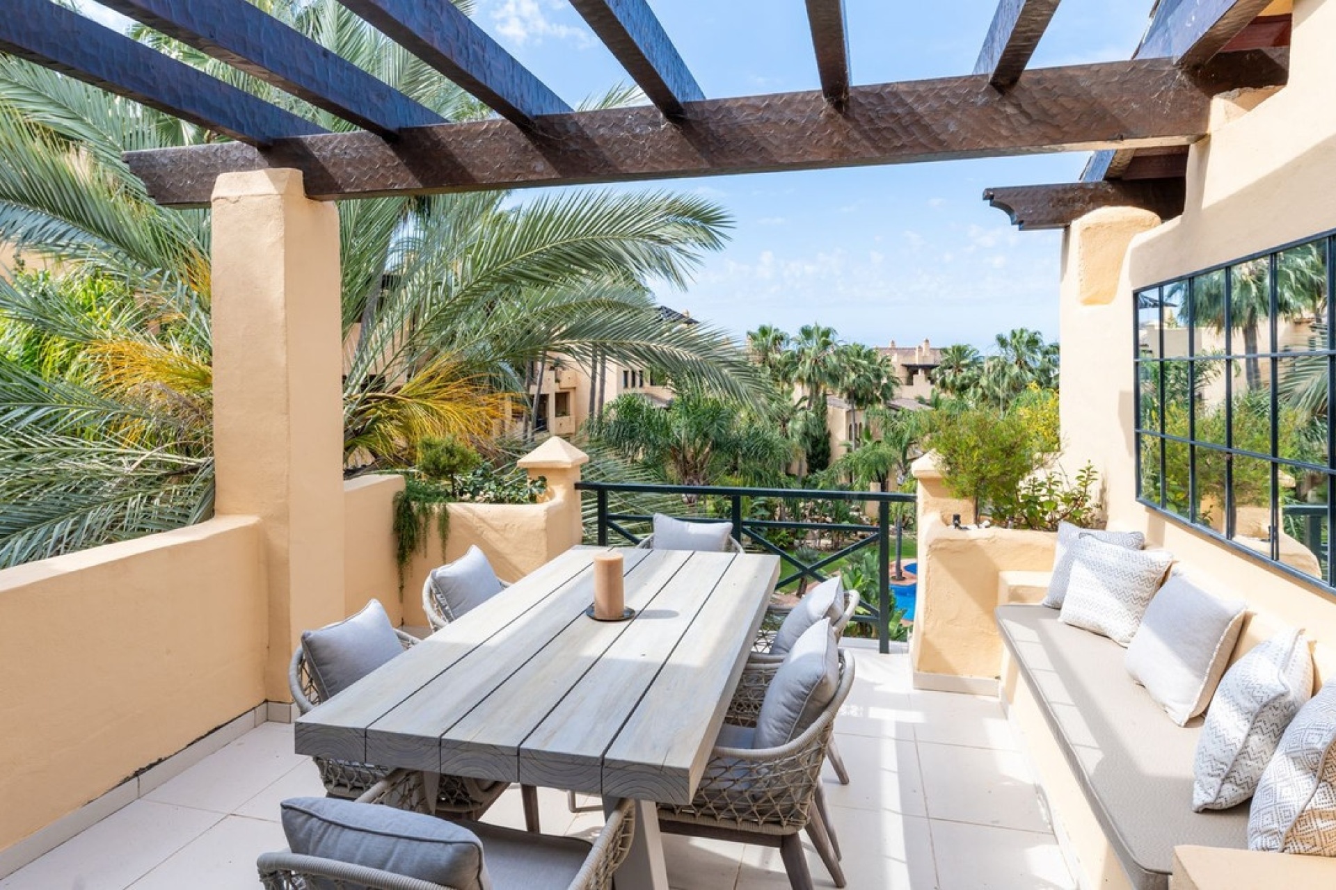 Wiederverkauf - apartment - Estepona - Atalaya