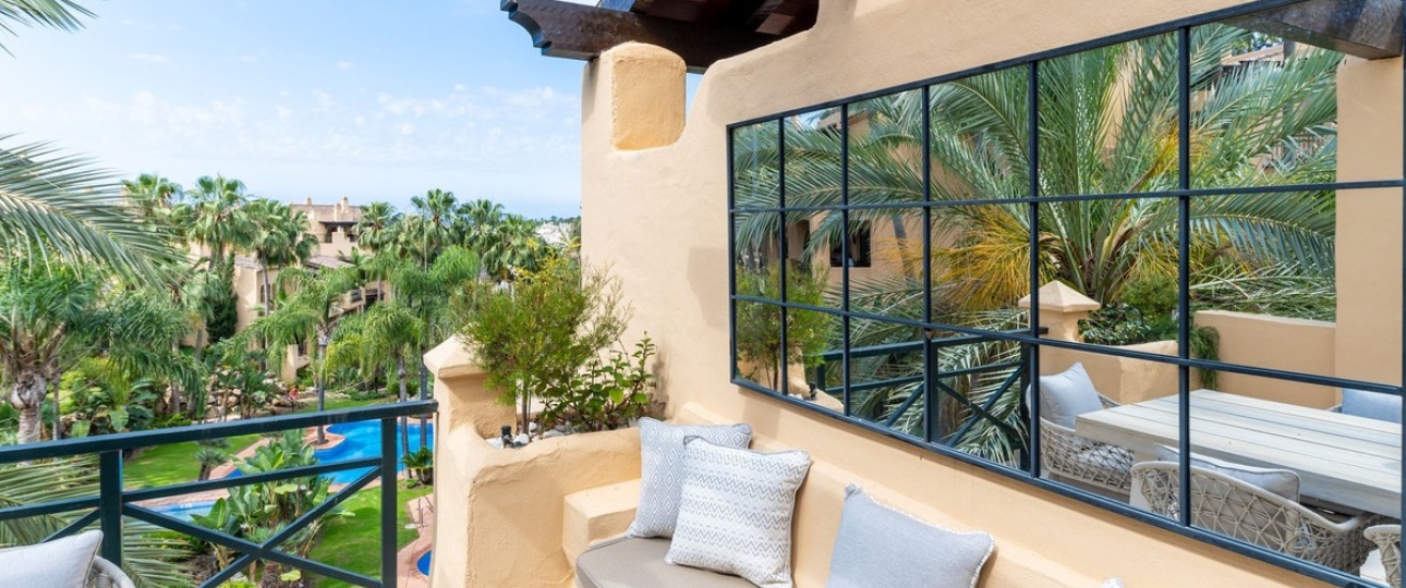 Wiederverkauf - apartment - Estepona - Atalaya