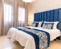 Wiederverkauf - apartment - Estepona - Atalaya