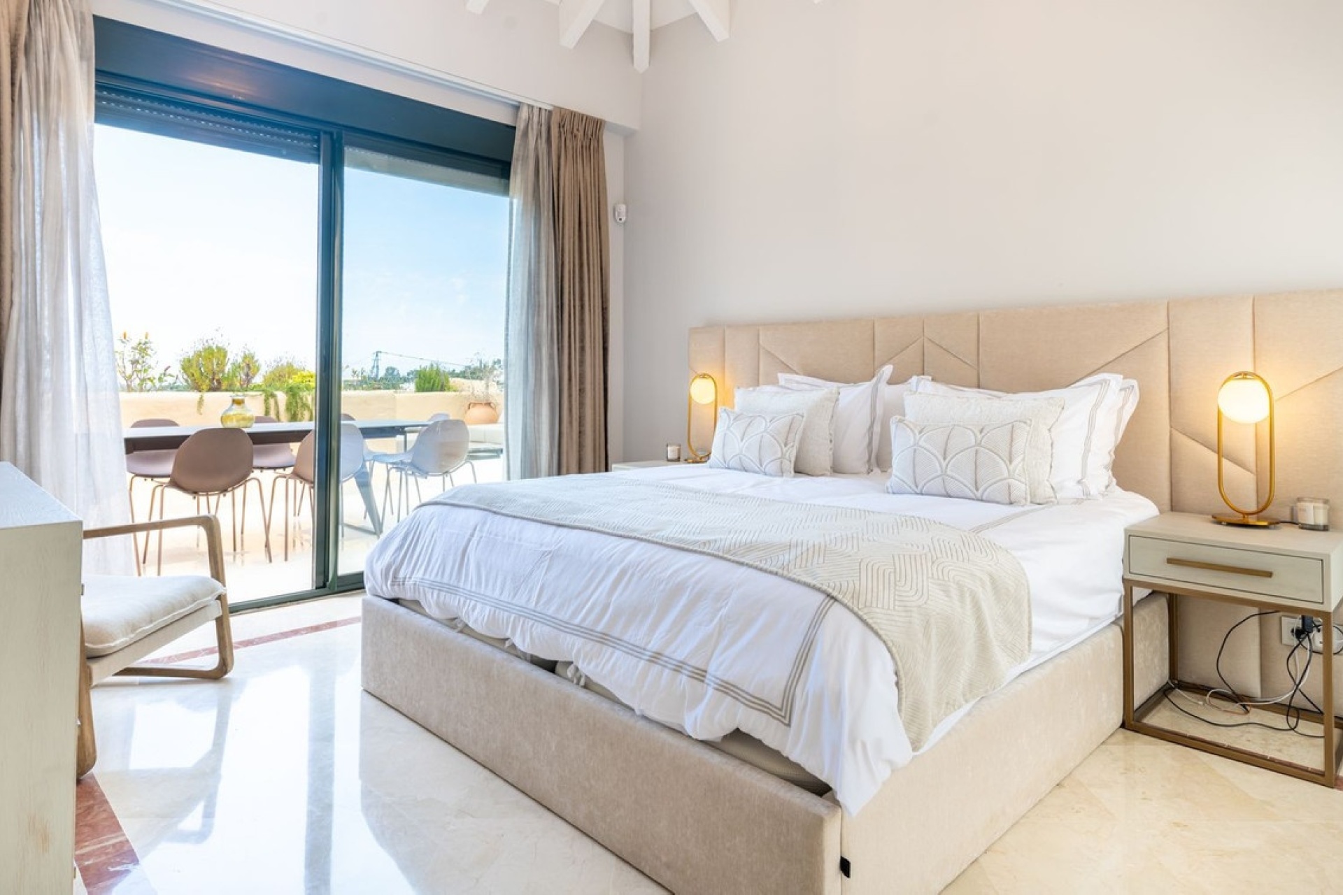 Wiederverkauf - apartment - Estepona - Atalaya