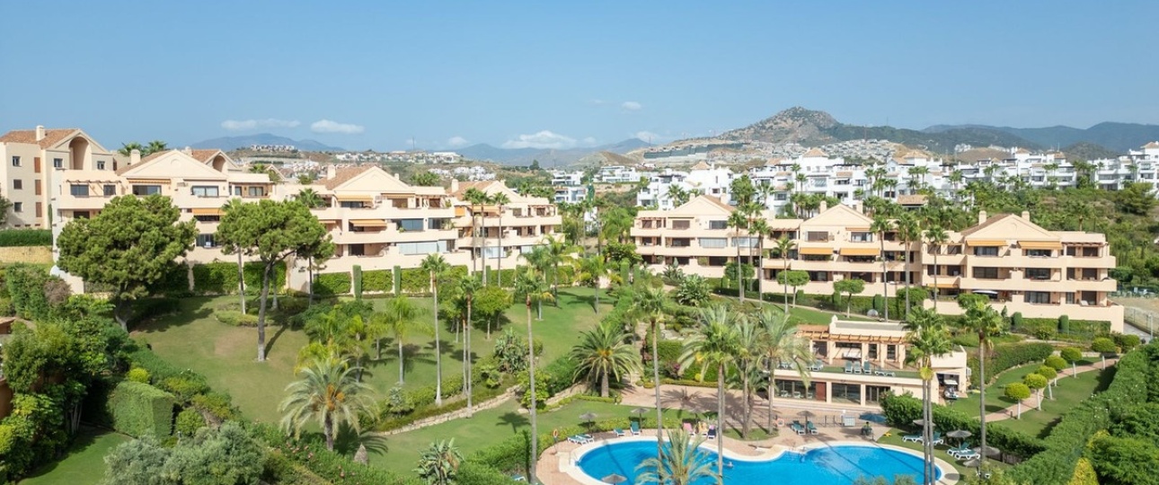 Wiederverkauf - apartment - Estepona - Atalaya