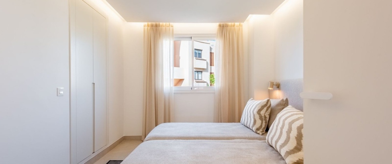 Wiederverkauf - apartment - Estepona - Atalaya