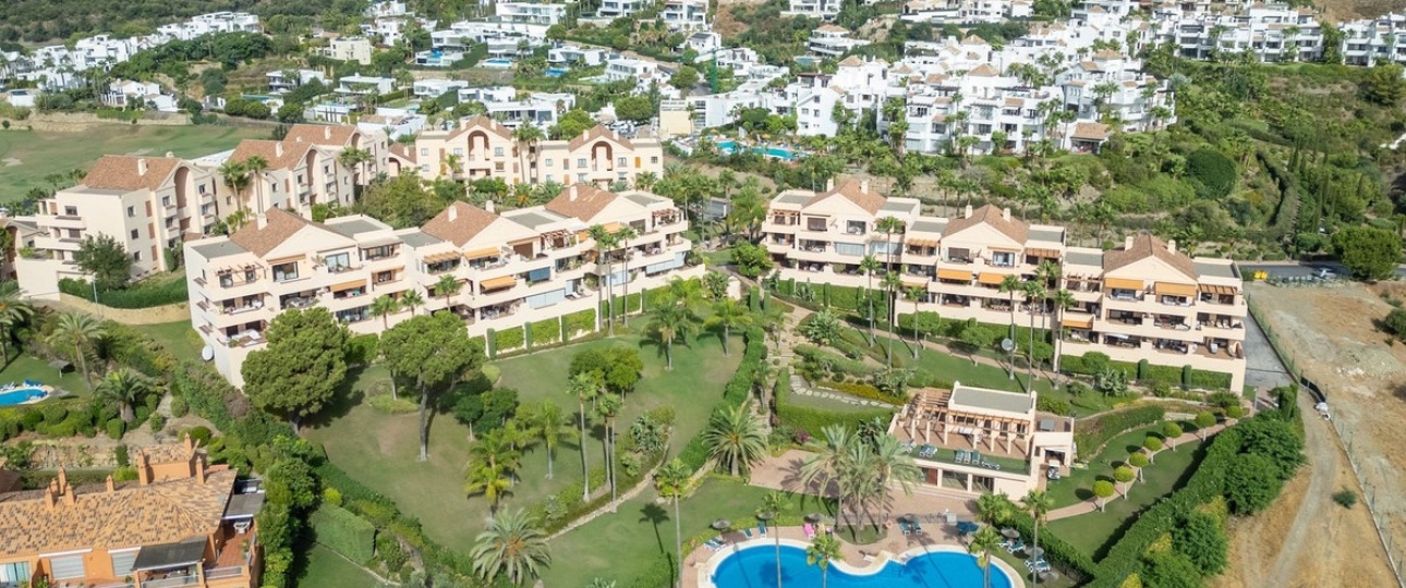 Wiederverkauf - apartment - Estepona - Atalaya