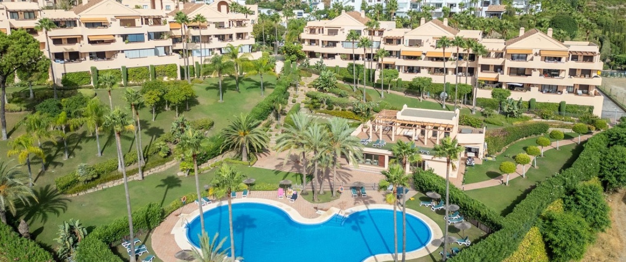 Wiederverkauf - apartment - Estepona - Atalaya