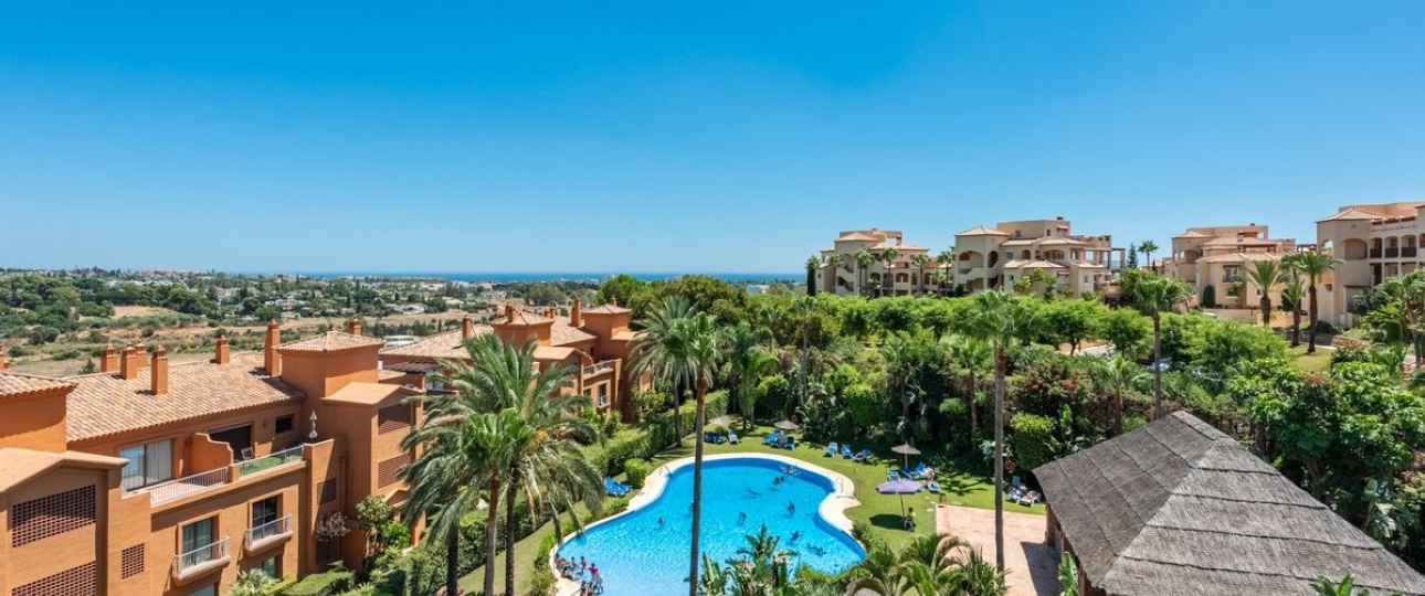 Wiederverkauf - apartment - Estepona - Atalaya