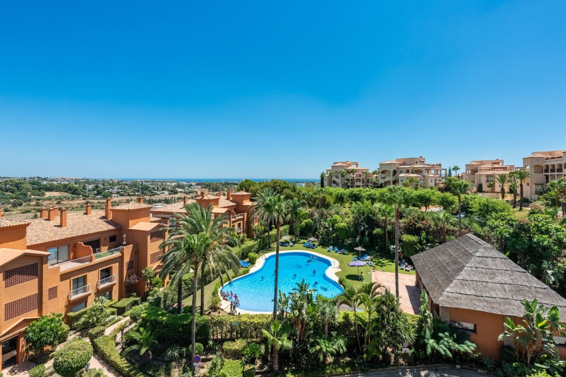 Wiederverkauf - apartment - Estepona - Atalaya
