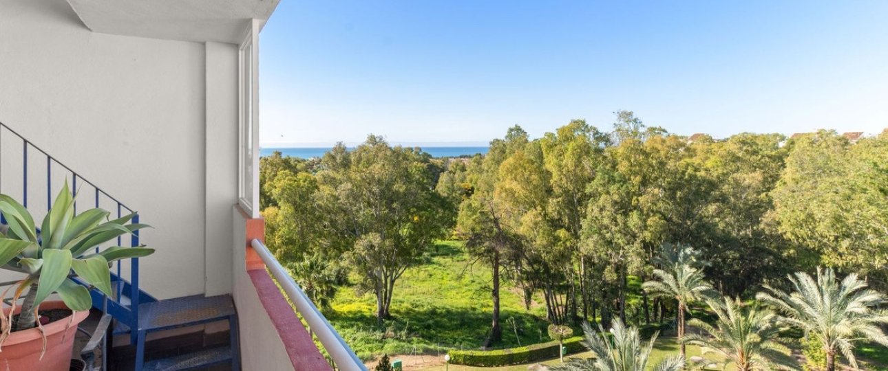 Wiederverkauf - apartment - Estepona - Atalaya