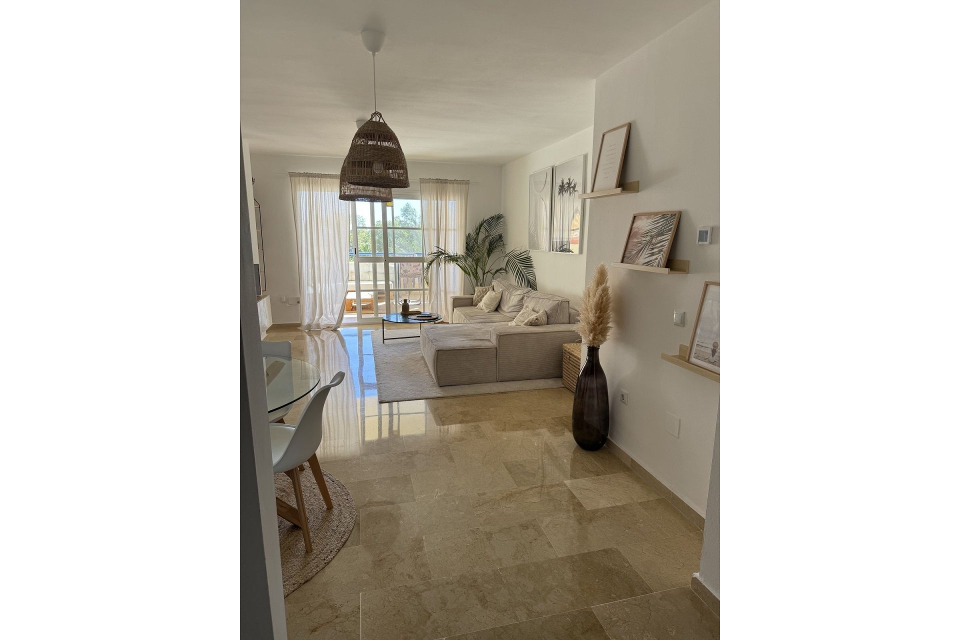 Wiederverkauf - apartment - Estepona - Atalaya