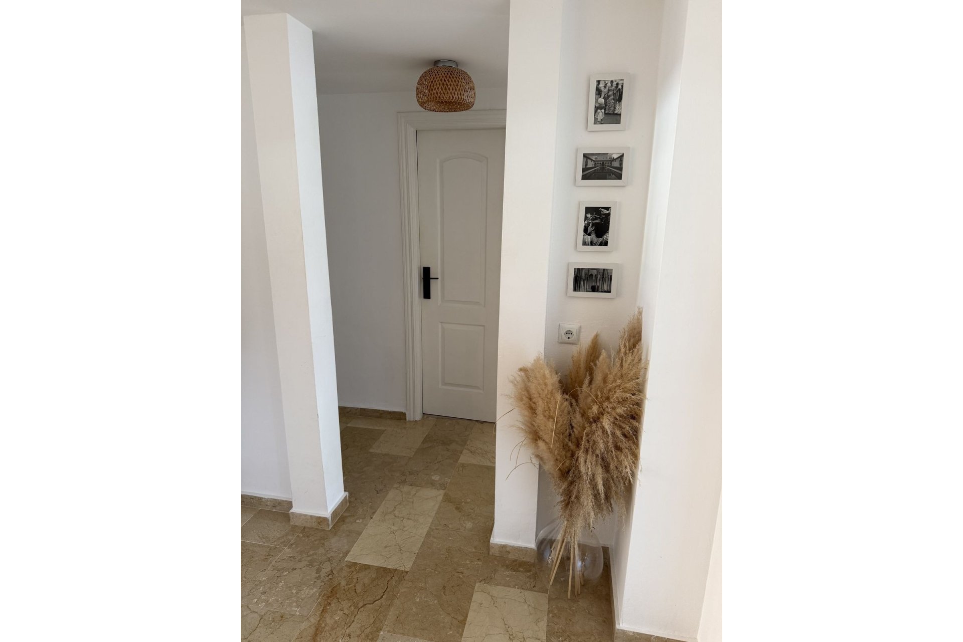 Wiederverkauf - apartment - Estepona - Atalaya