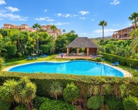 Wiederverkauf - apartment - Estepona - Atalaya