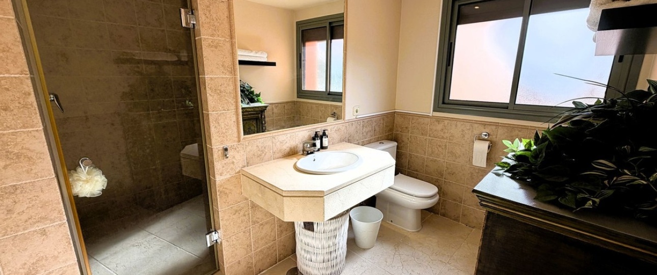 Wiederverkauf - apartment - Estepona - Atalaya