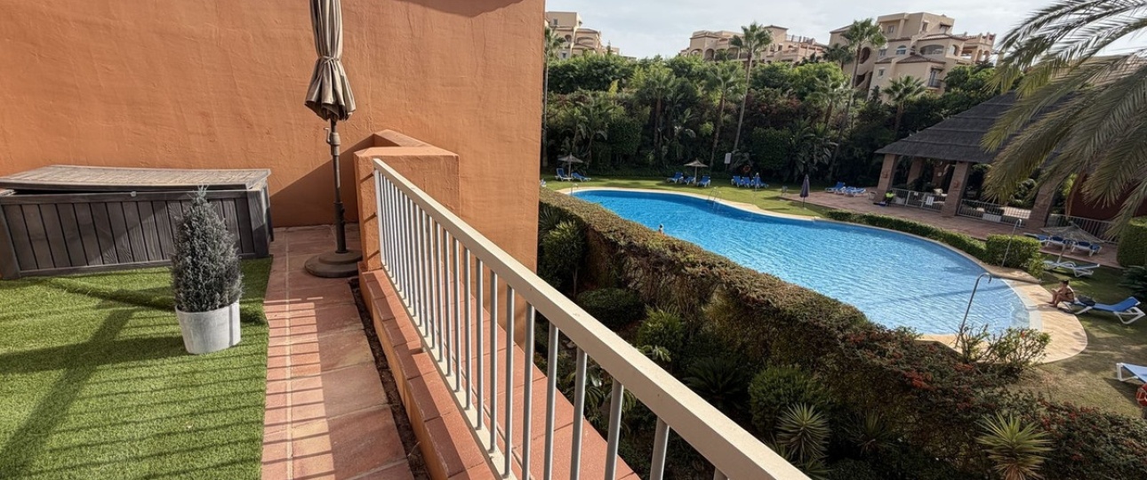 Wiederverkauf - apartment - Estepona - Atalaya