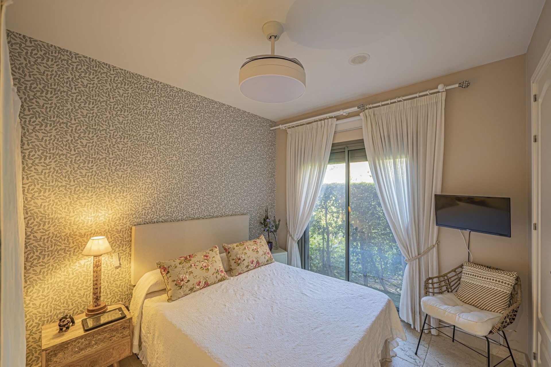 Wiederverkauf - apartment - Estepona - Atalaya