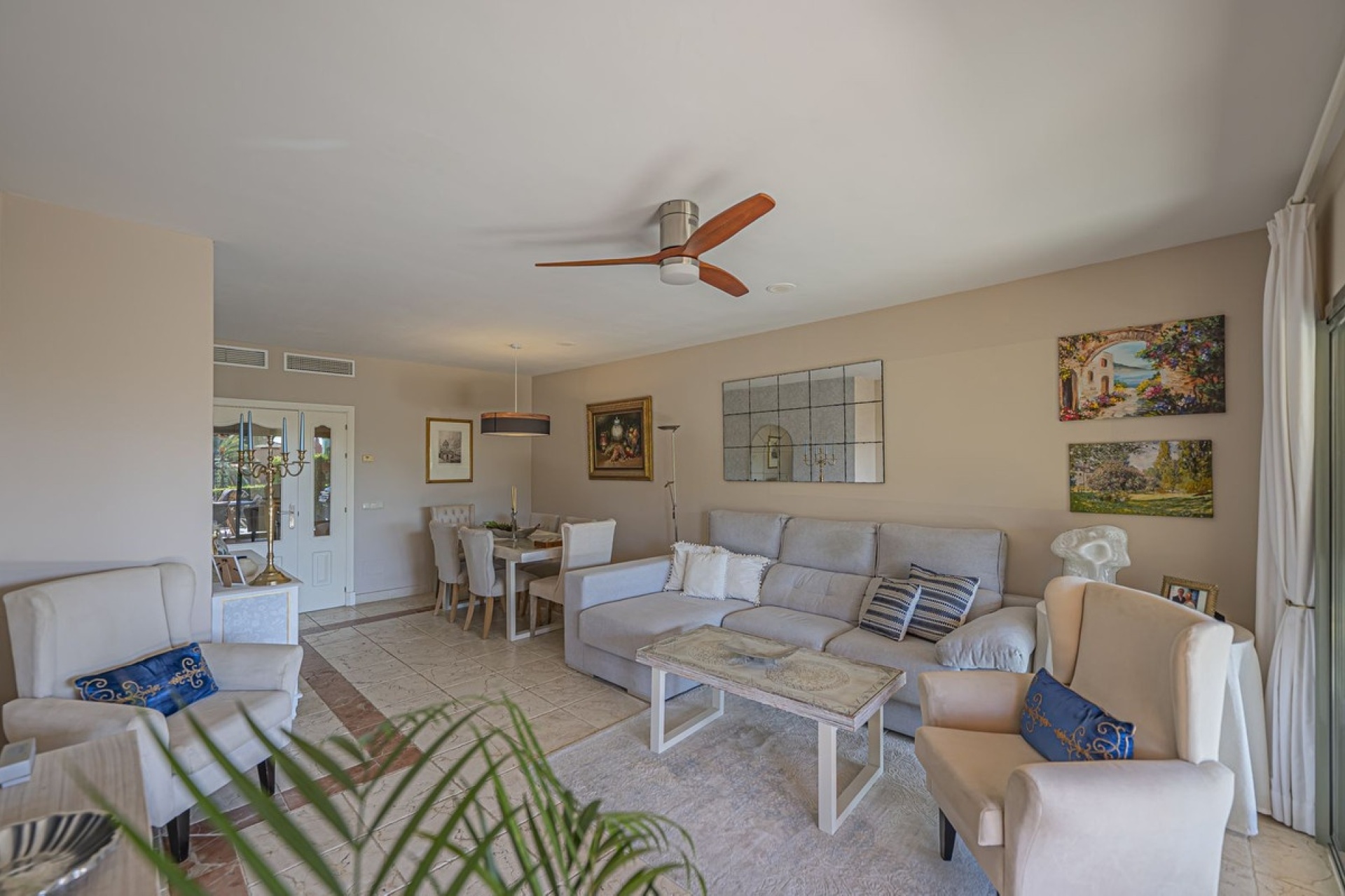 Wiederverkauf - apartment - Estepona - Atalaya