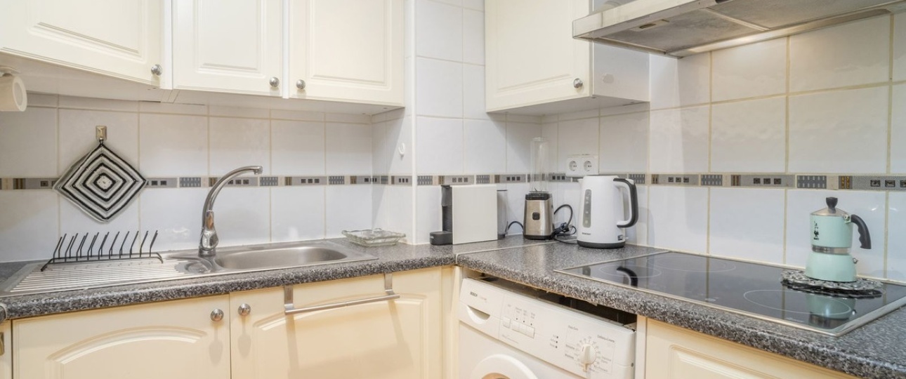 Wiederverkauf - apartment - Estepona - Atalaya