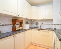 Wiederverkauf - apartment - Estepona - Atalaya