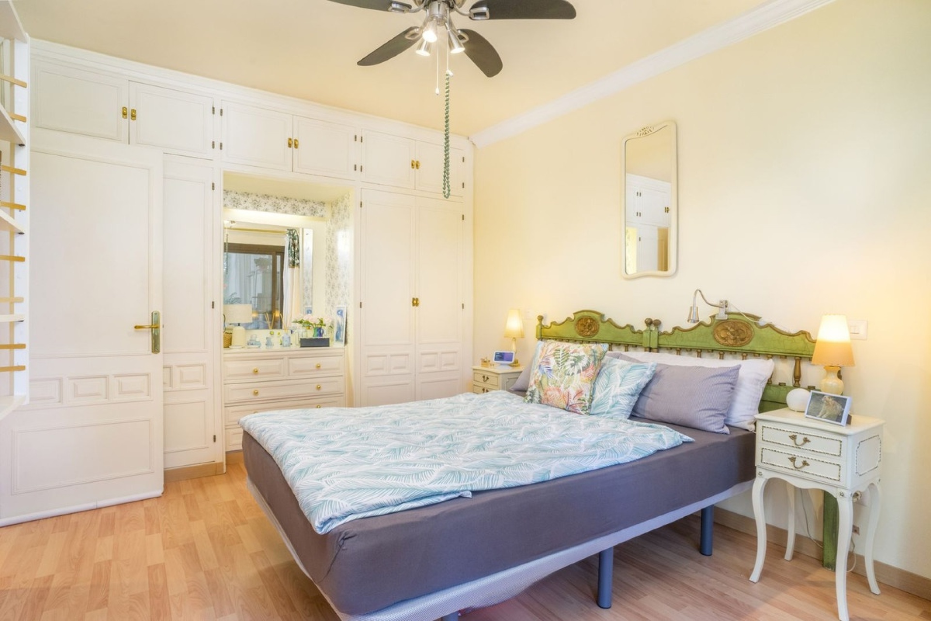 Wiederverkauf - apartment - Estepona - Atalaya