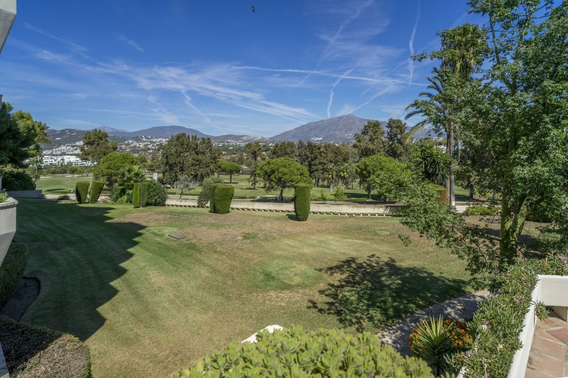 Wiederverkauf - apartment - Estepona - Atalaya