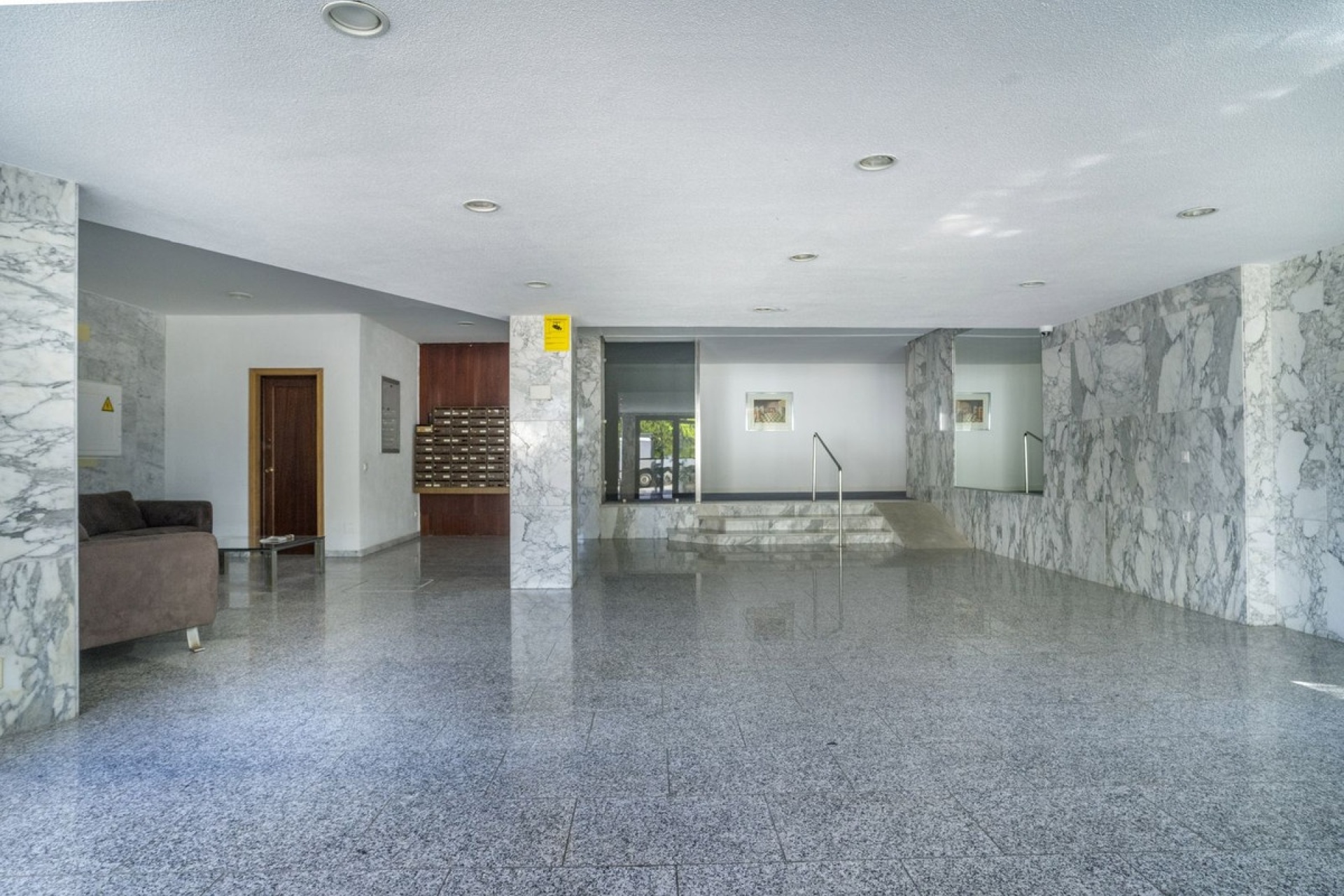 Wiederverkauf - apartment - Estepona - Atalaya