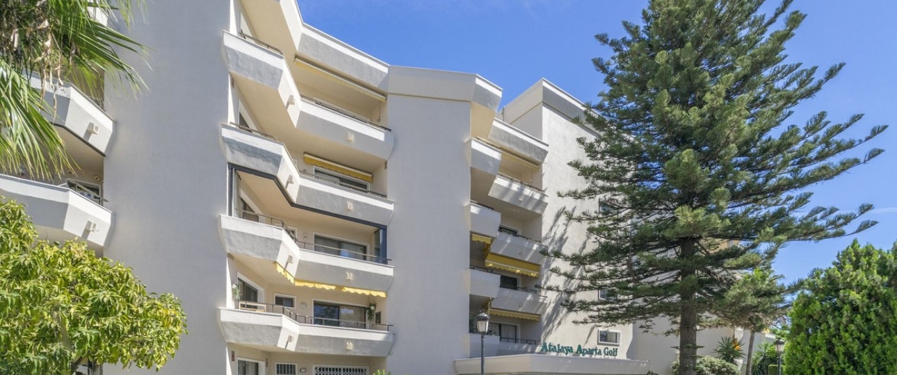 Wiederverkauf - apartment - Estepona - Atalaya