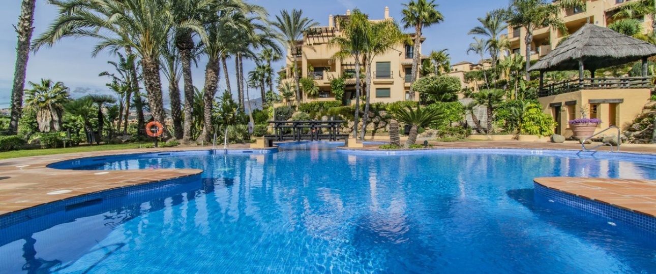 Wiederverkauf - apartment - Estepona - Atalaya