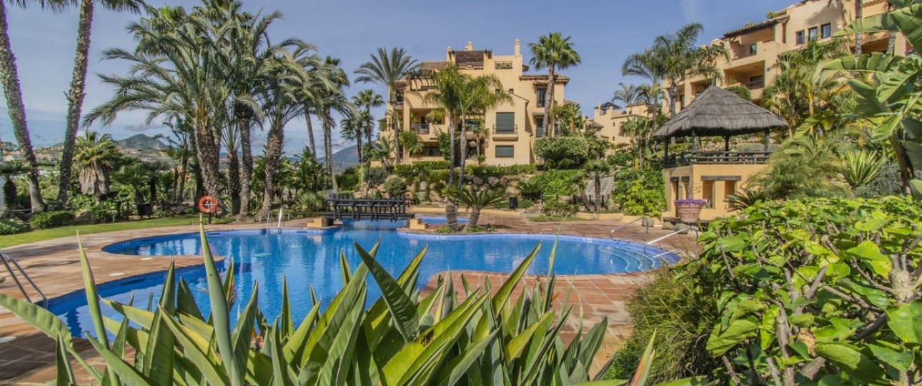 Wiederverkauf - apartment - Estepona - Atalaya