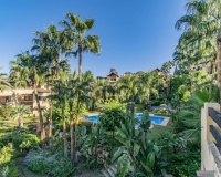 Wiederverkauf - apartment - Estepona - Atalaya