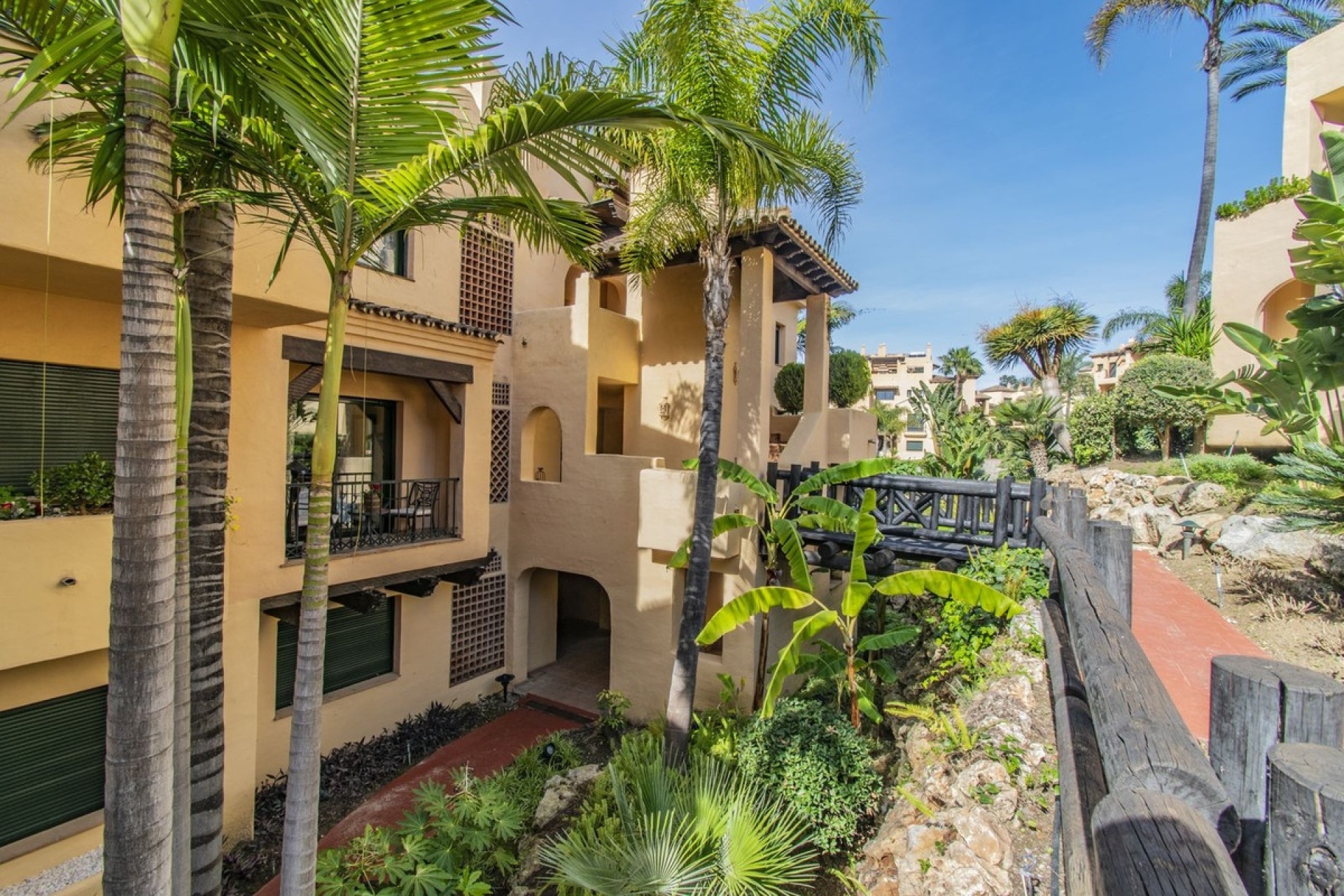 Wiederverkauf - apartment - Estepona - Atalaya