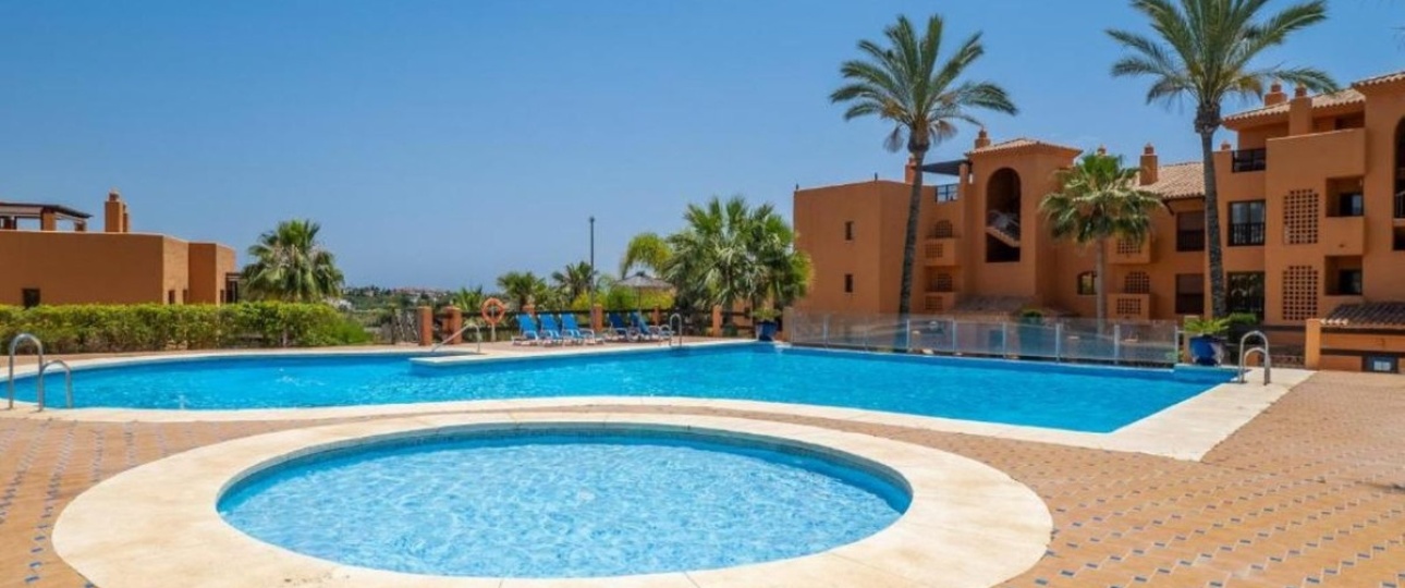Wiederverkauf - apartment - Estepona - Atalaya