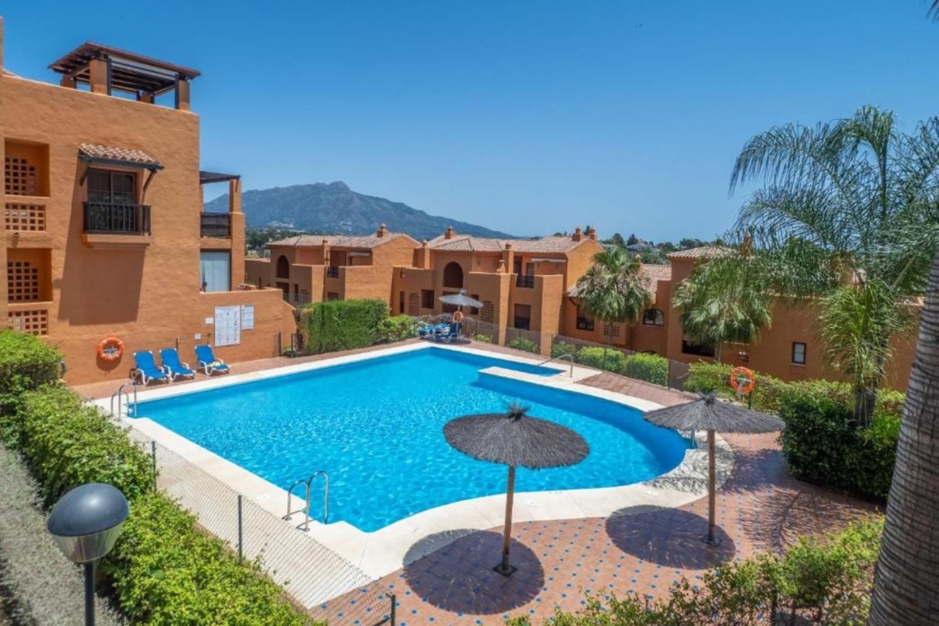 Wiederverkauf - apartment - Estepona - Atalaya