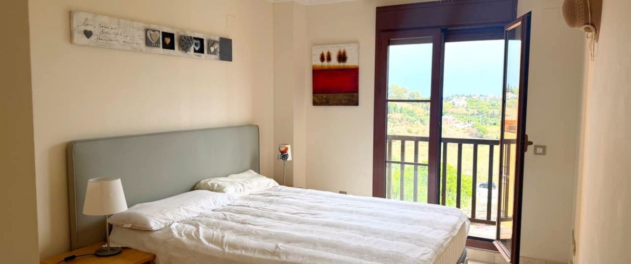 Wiederverkauf - apartment - Estepona - Atalaya