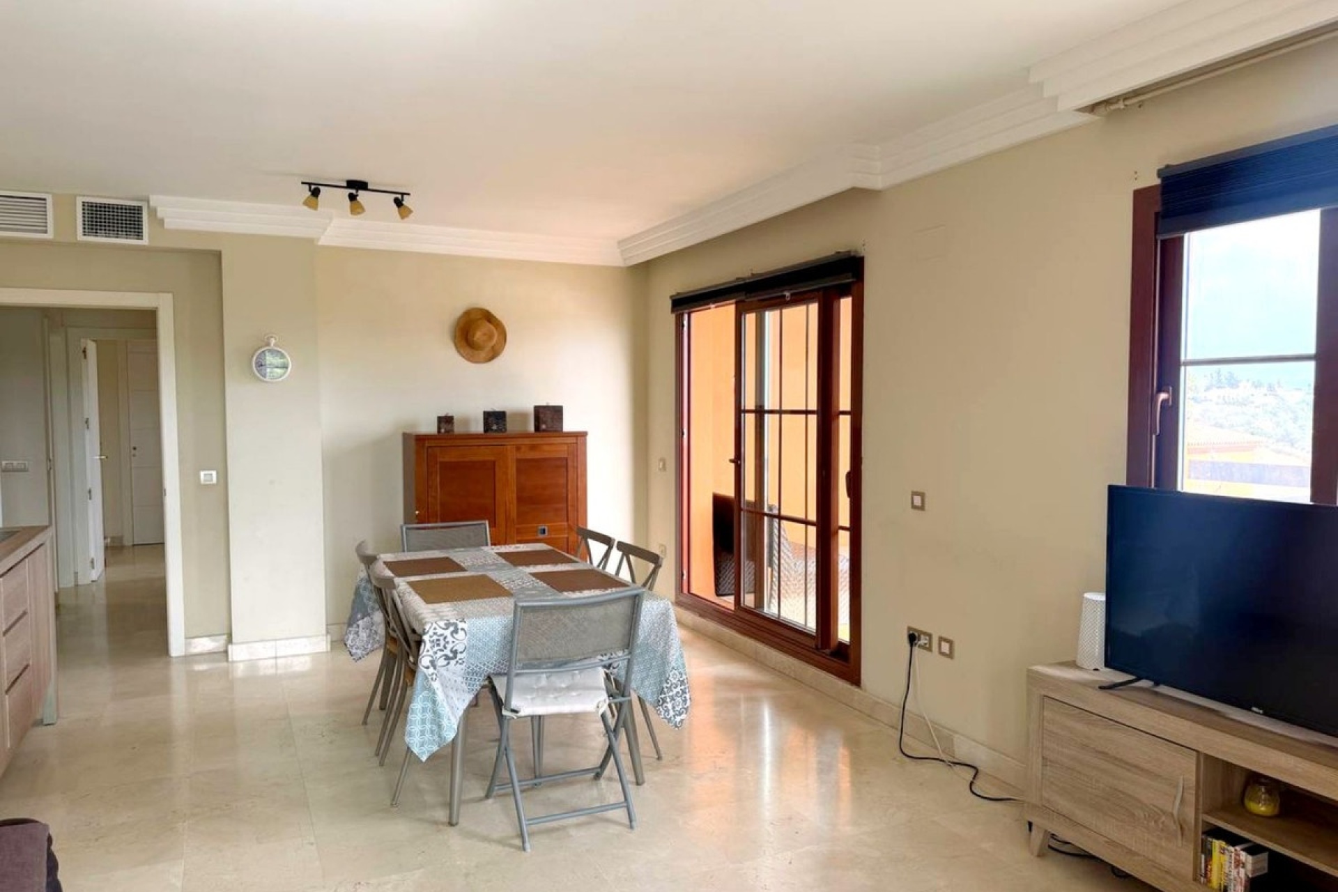 Wiederverkauf - apartment - Estepona - Atalaya
