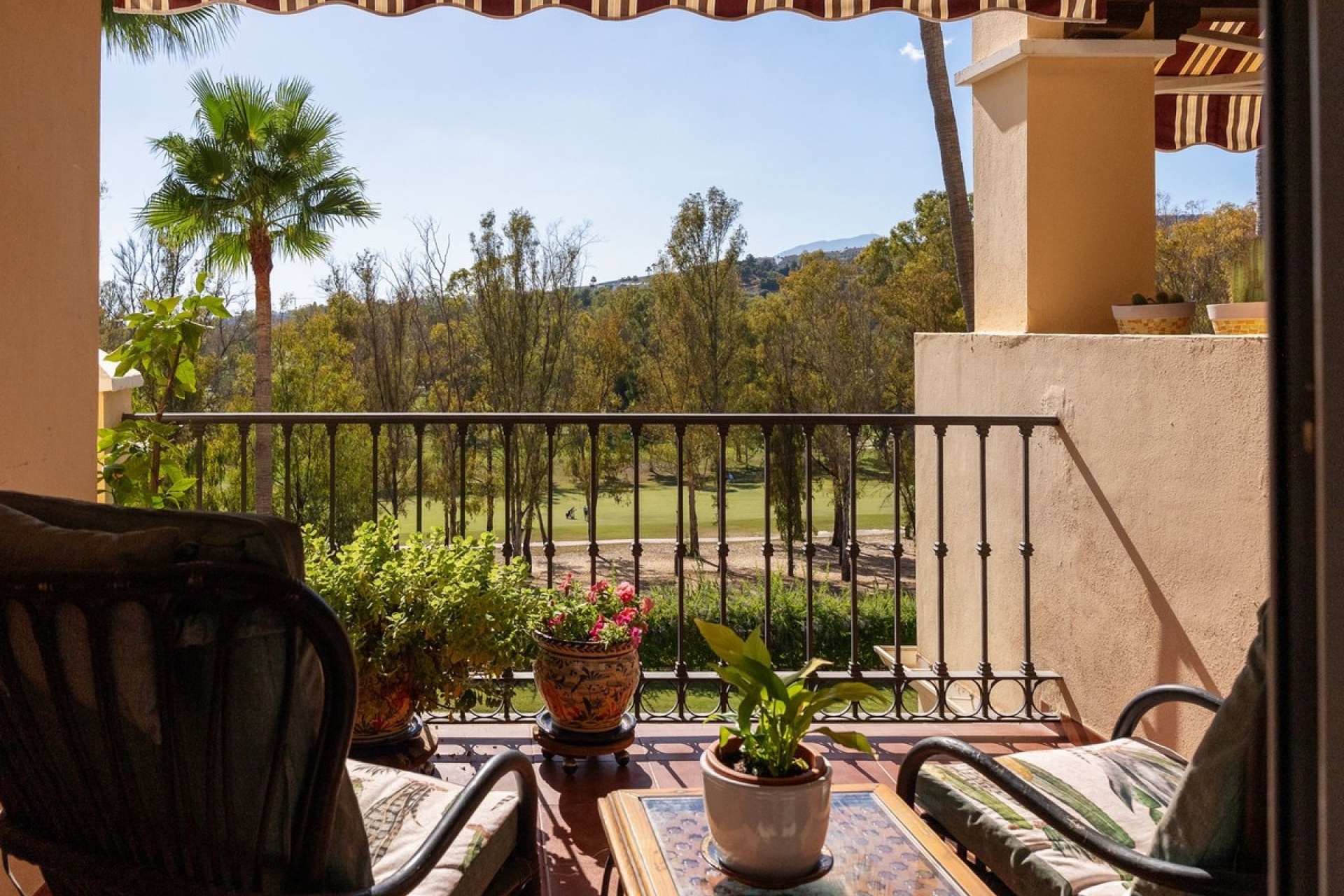 Wiederverkauf - apartment - Estepona - Atalaya