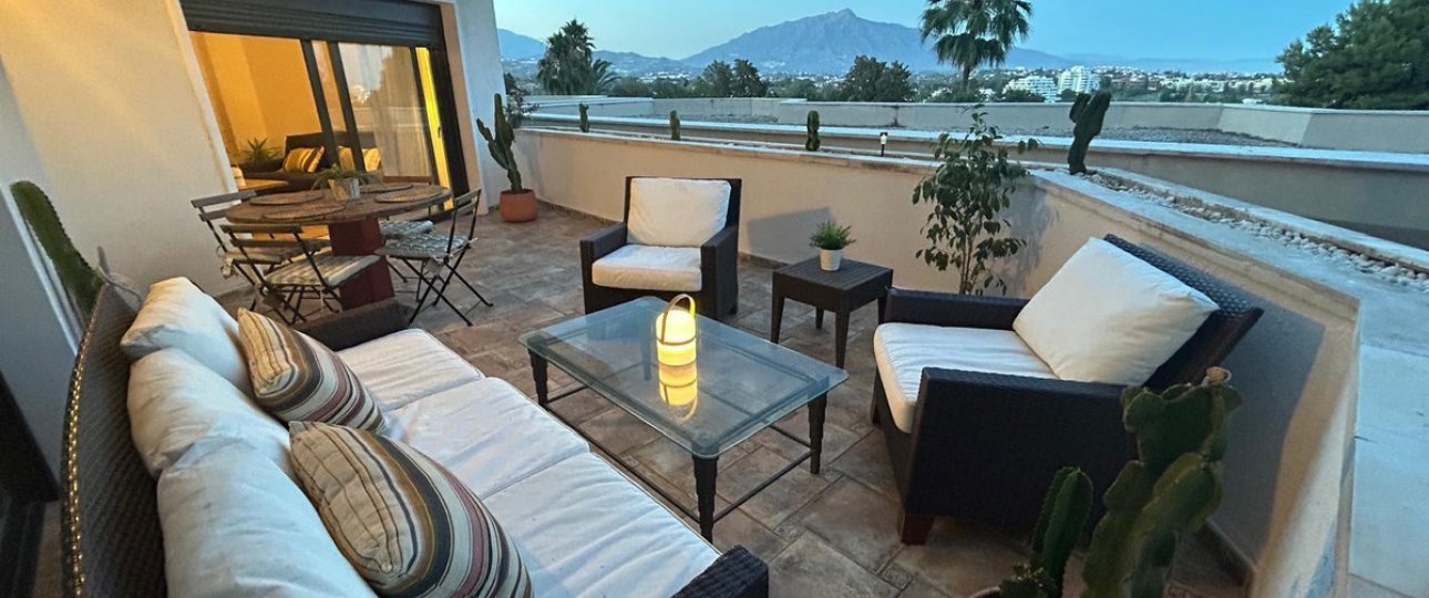 Wiederverkauf - apartment - Estepona - Atalaya