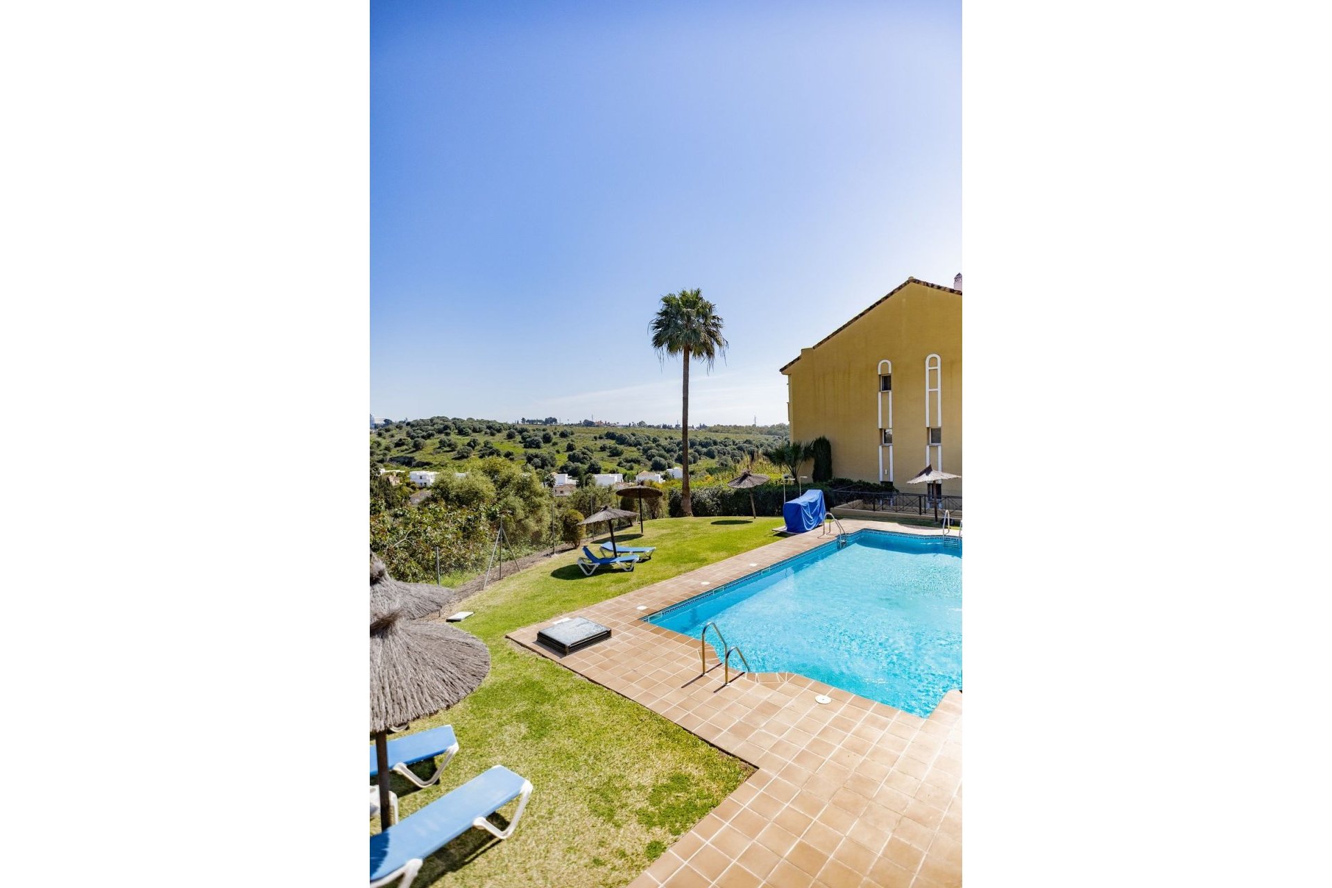 Wiederverkauf - apartment - Estepona - Bel Air