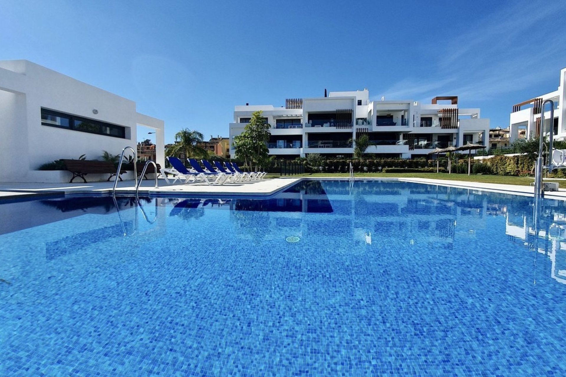 Wiederverkauf - apartment - Estepona - Bel Air