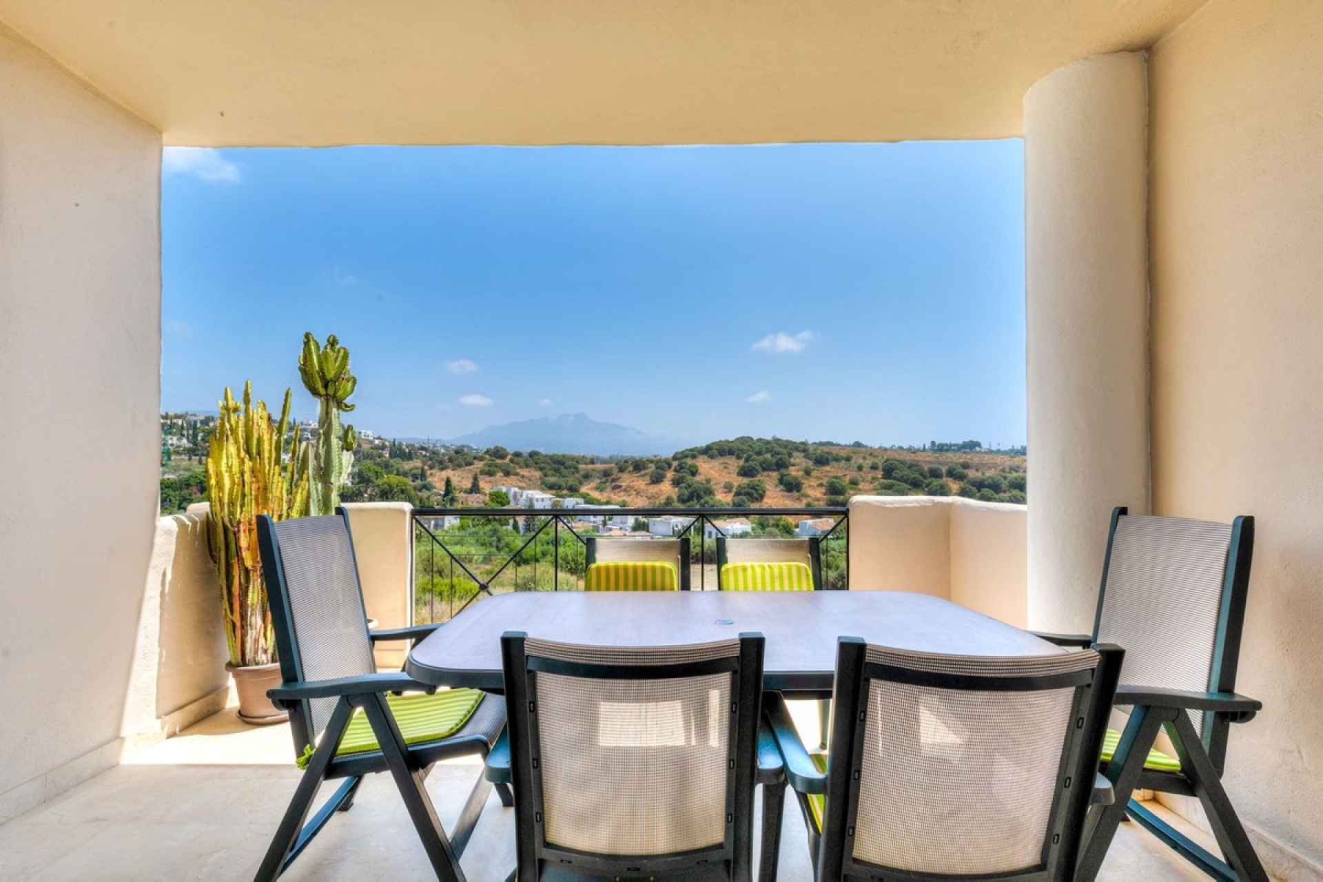 Wiederverkauf - apartment - Estepona - Bel Air