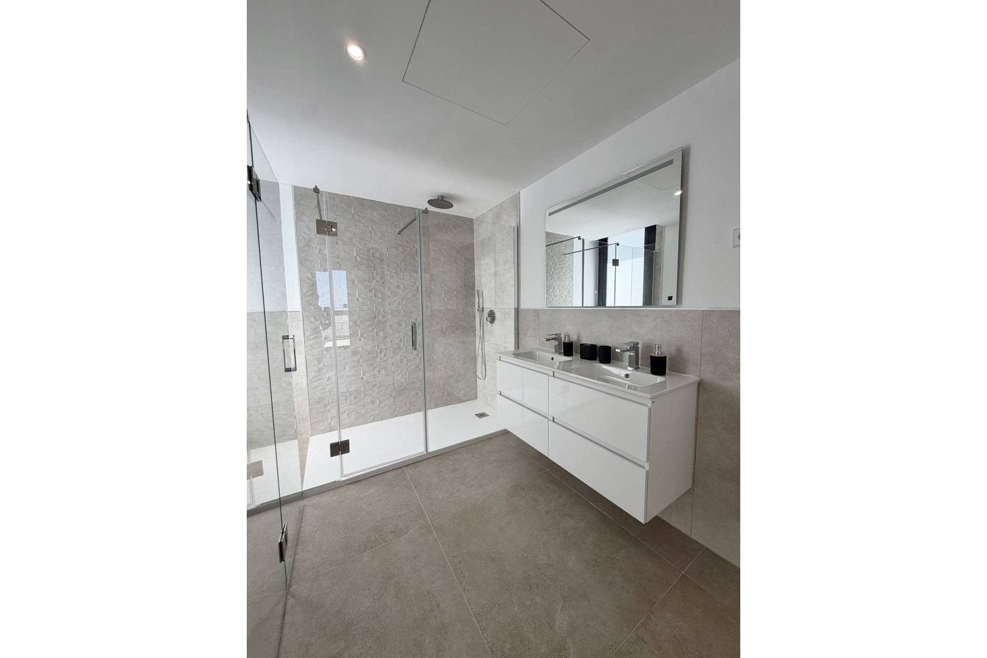 Wiederverkauf - apartment - Estepona - Bel Air