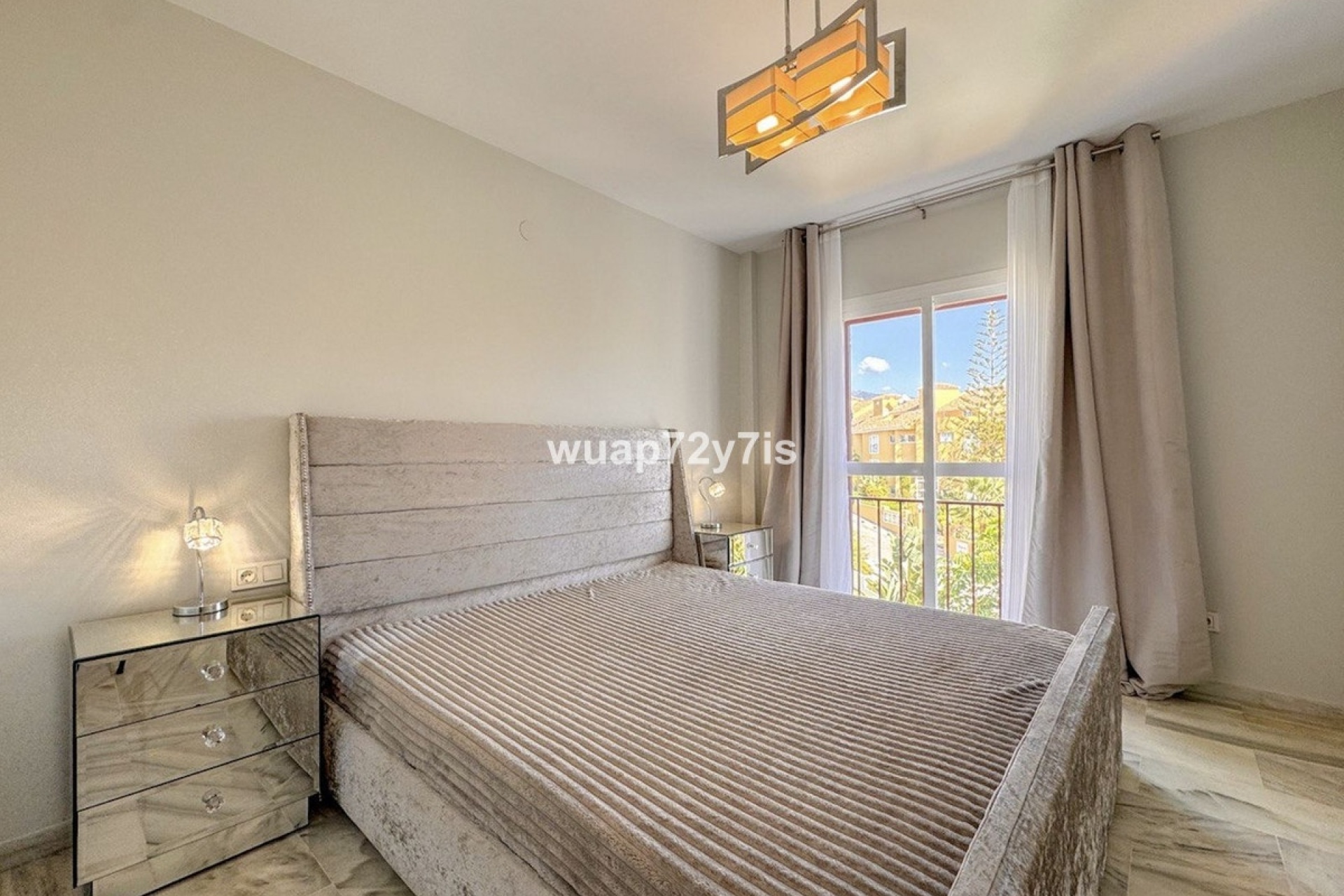 Wiederverkauf - apartment - Estepona - Bel Air