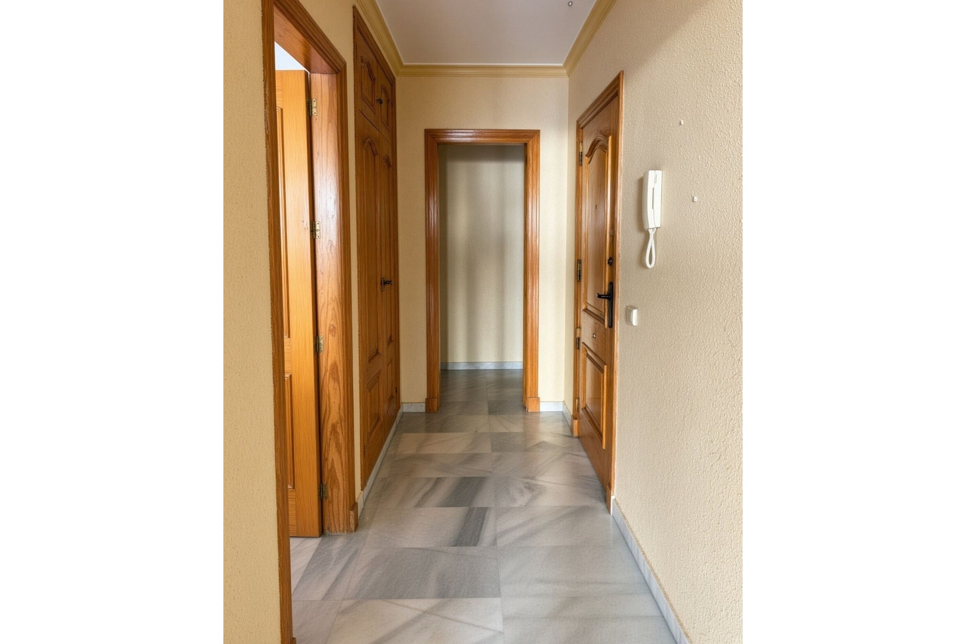 Wiederverkauf - apartment - Estepona - Bel Air