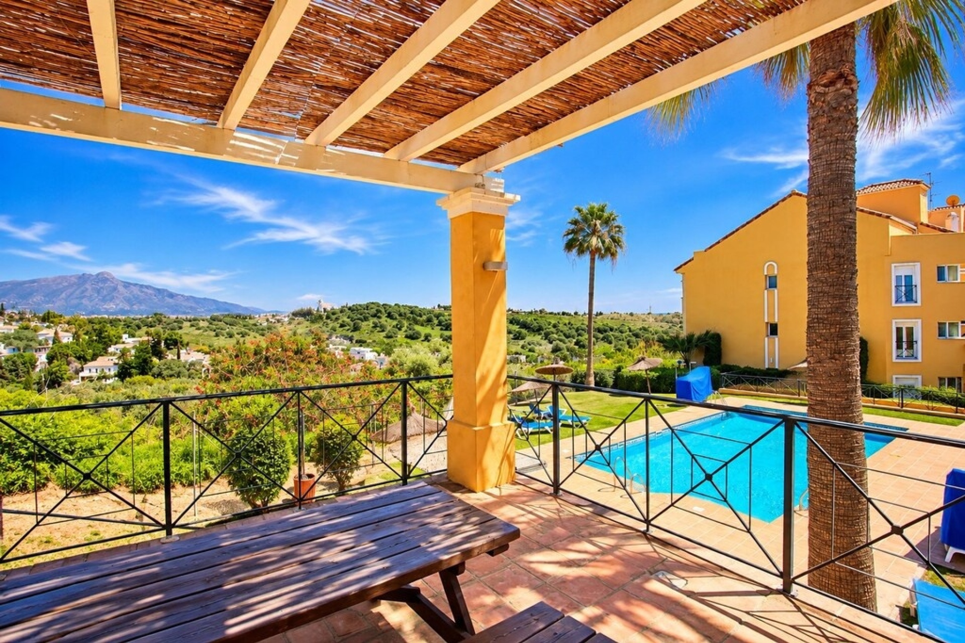 Wiederverkauf - apartment - Estepona - Bel Air