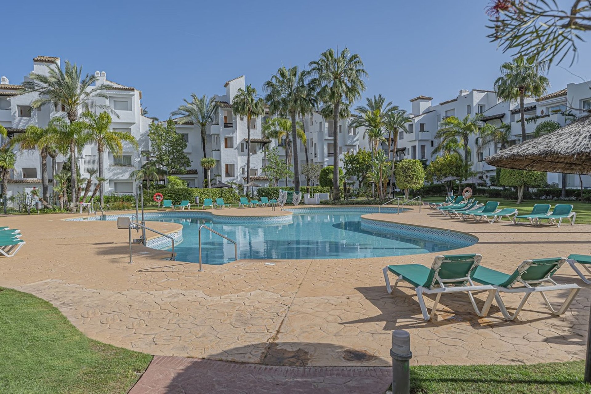 Wiederverkauf - apartment - Estepona - Costalita