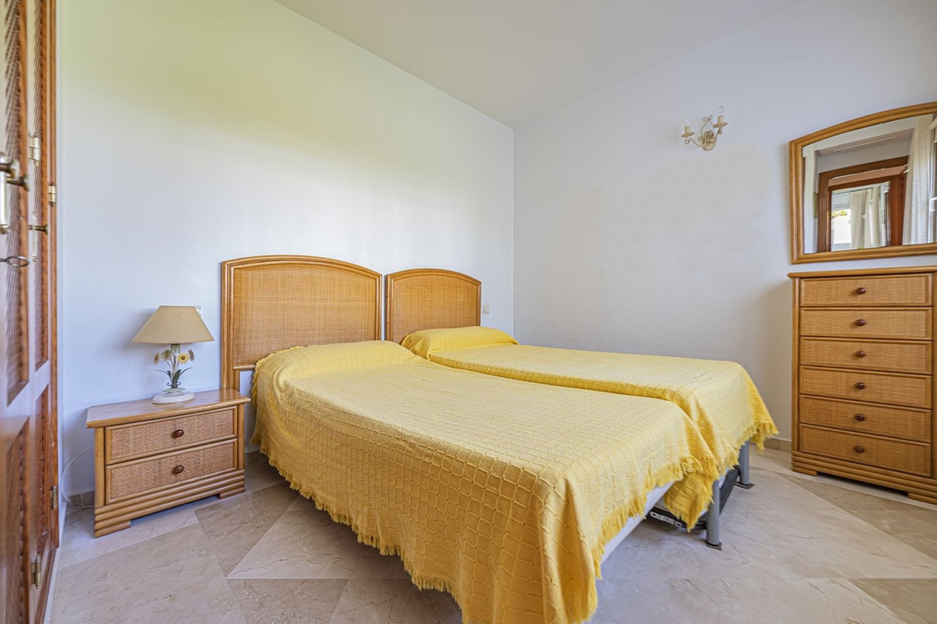 Wiederverkauf - apartment - Estepona - Costalita