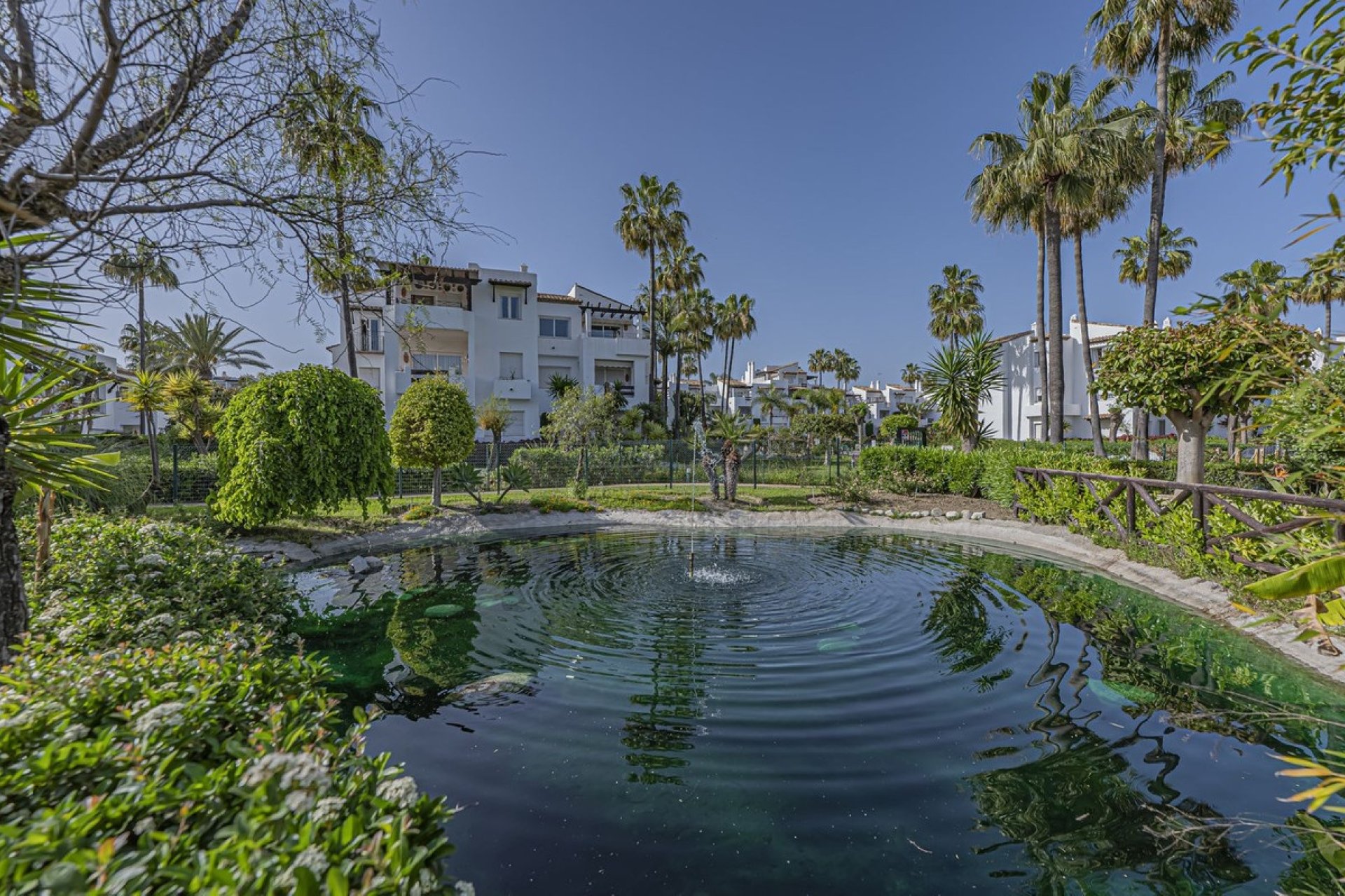 Wiederverkauf - apartment - Estepona - Costalita