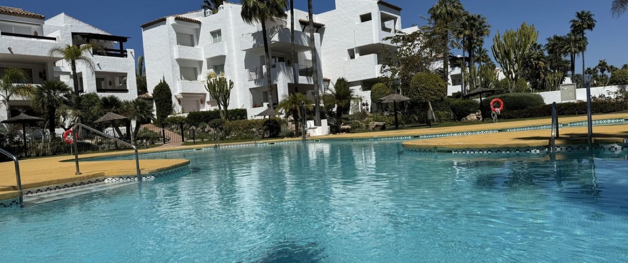 Wiederverkauf - apartment - Estepona - Costalita