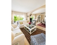Wiederverkauf - apartment - Estepona - Costalita