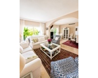 Wiederverkauf - apartment - Estepona - Costalita