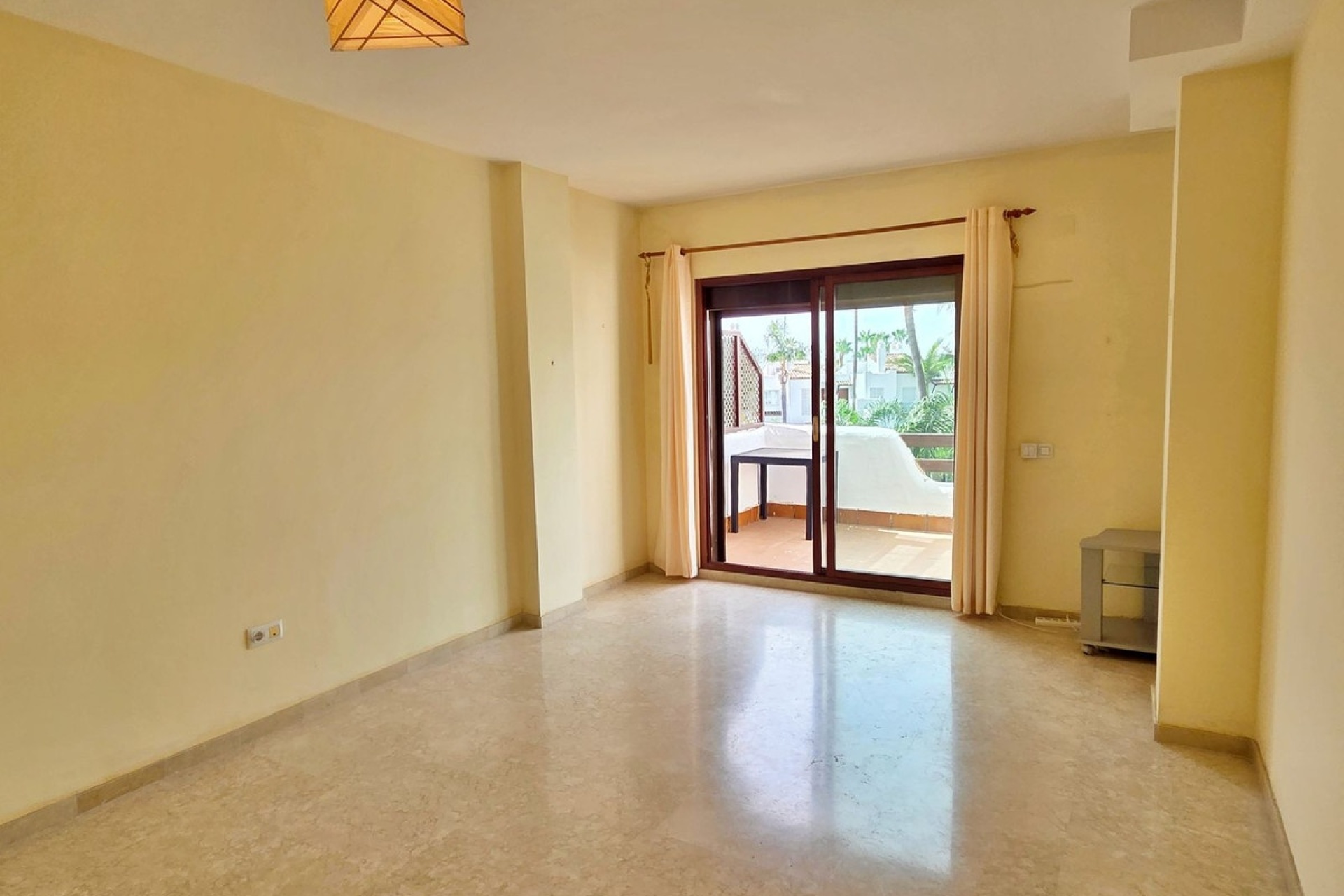 Wiederverkauf - apartment - Estepona - Costalita