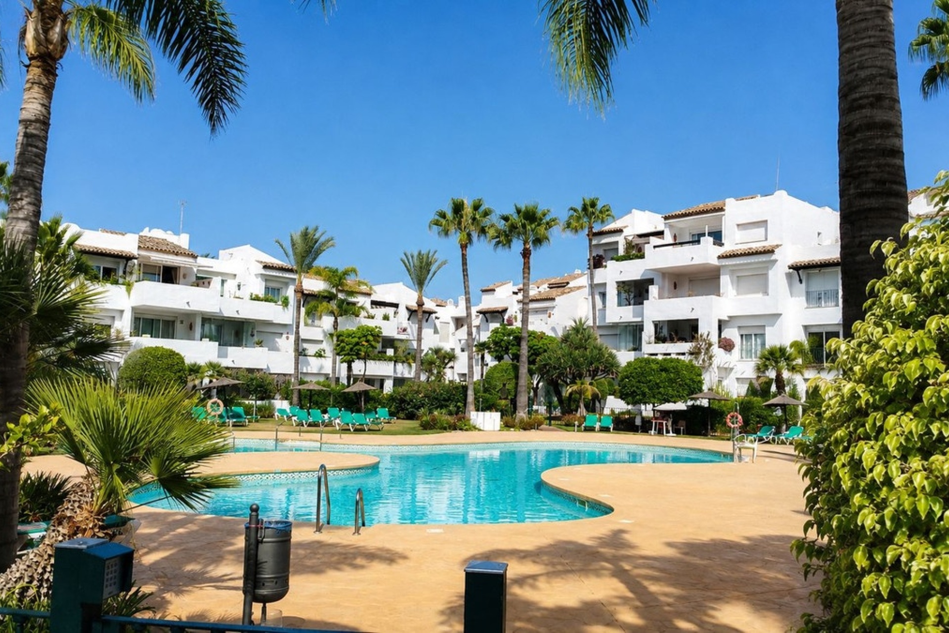 Wiederverkauf - apartment - Estepona - Costalita