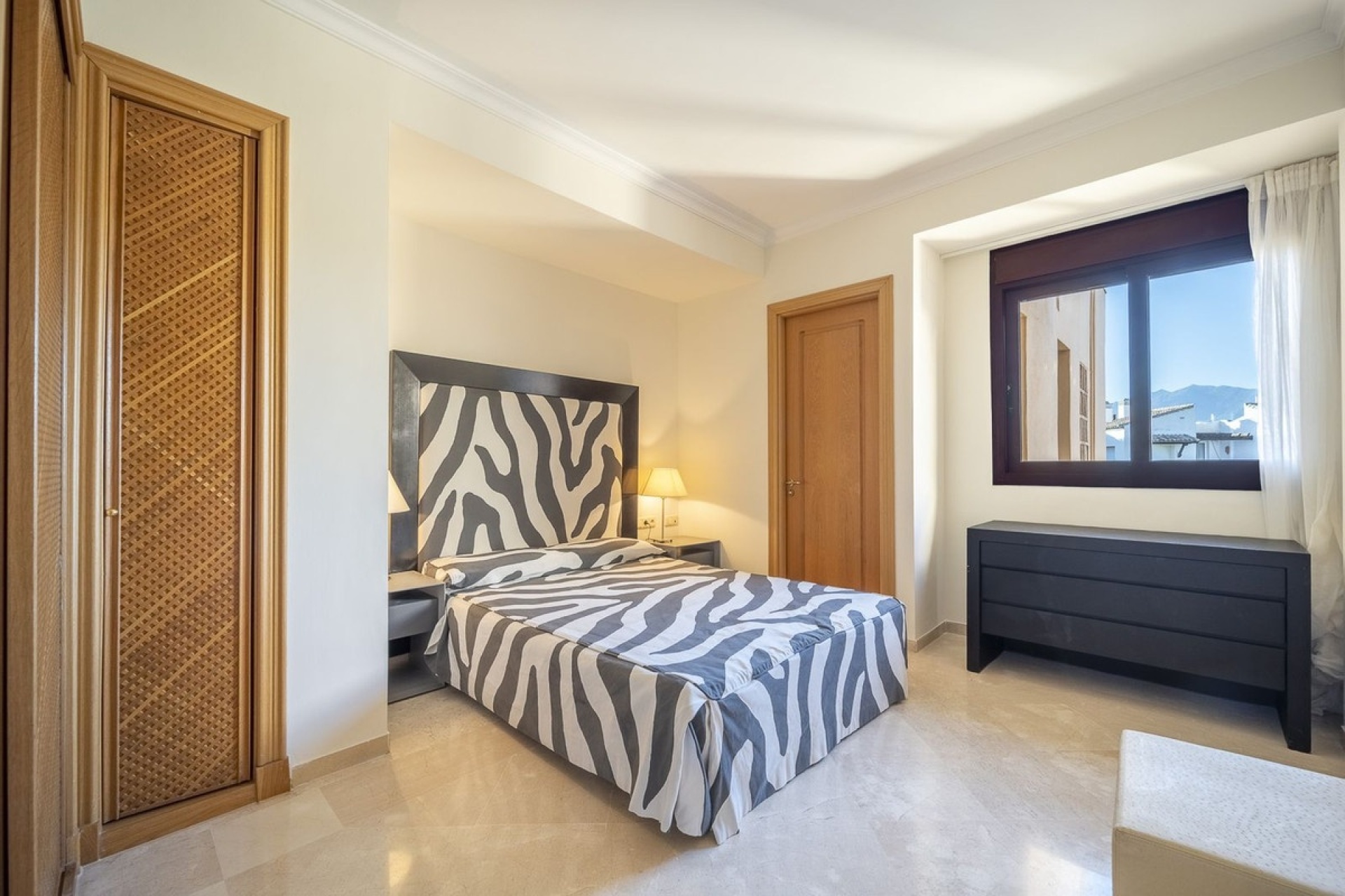 Wiederverkauf - apartment - Estepona - Costalita